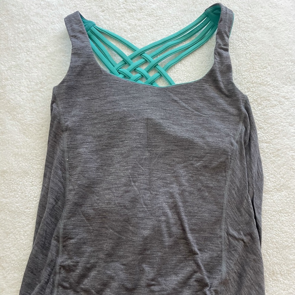 Lululemon tank